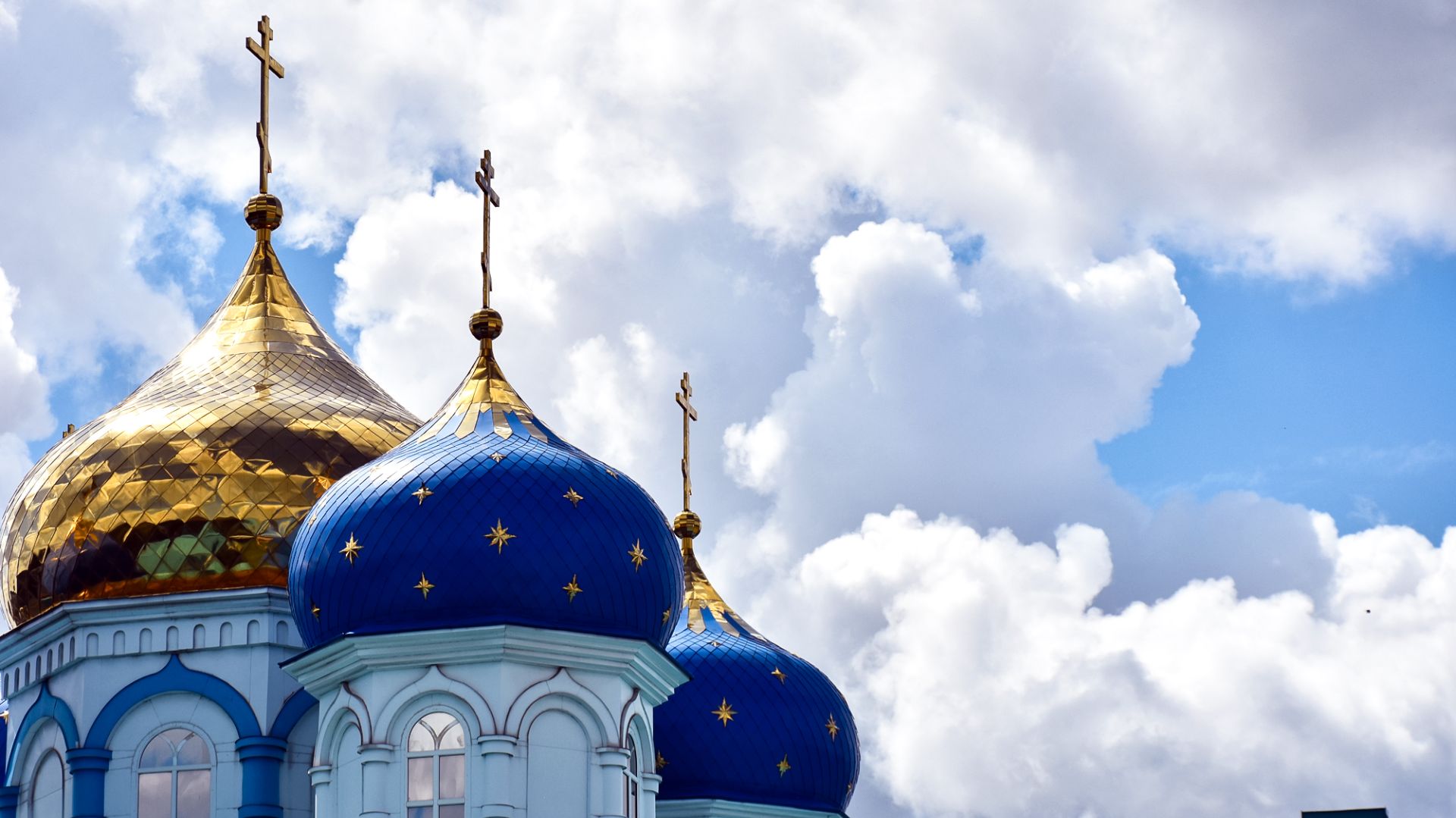 Наши прихожане после праздничной службы