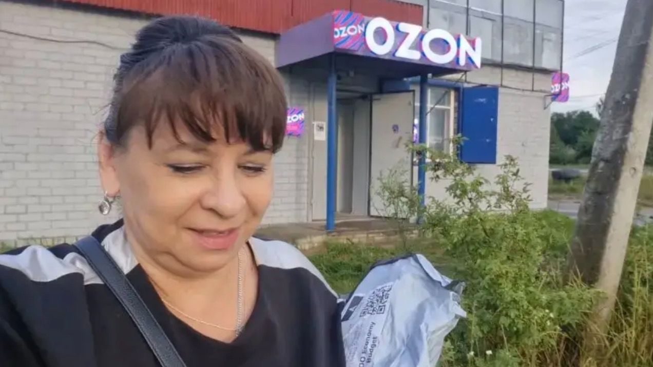 Подготовка к празднику. Как сделать торт аттракцион. Получаю подарок ко дню рождения. смотреть онлайн