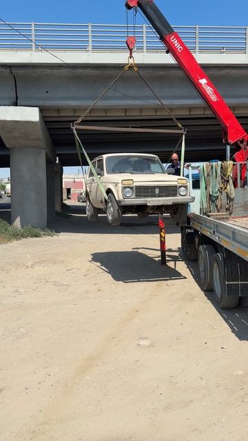 ВЫРВАЛО РАЗДАТКУ ЕДУ К КУЗОВЩИКУ