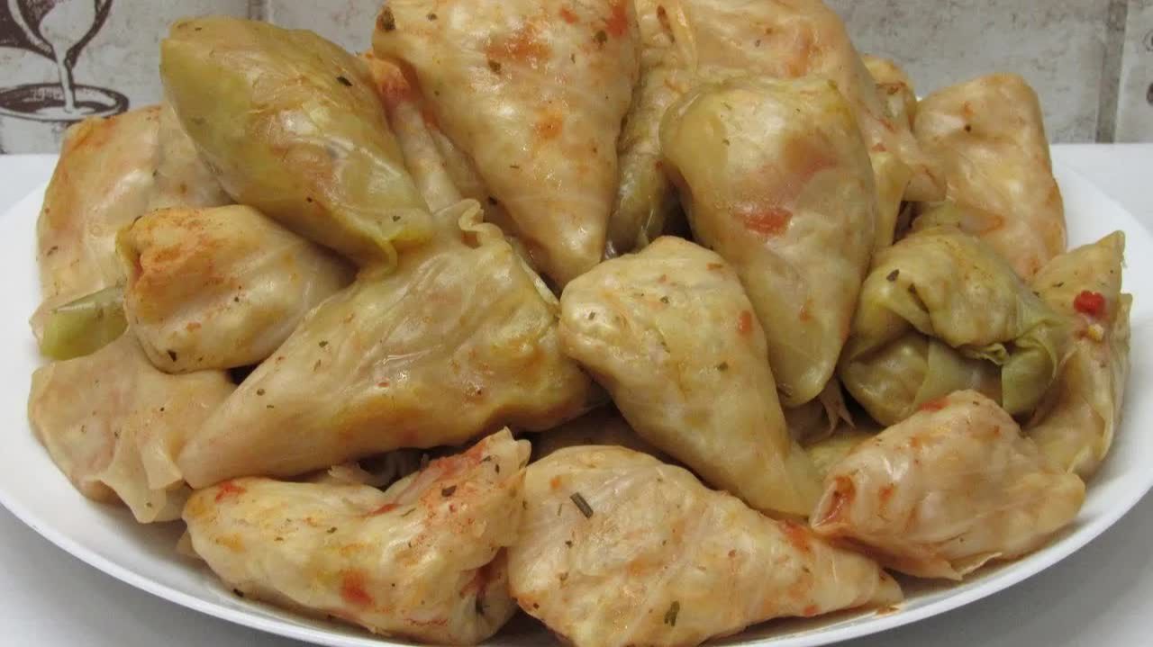 ВКУСНО СЫТНО И НЕДОРОГО! ИХ нужно готовить! Вкусный рецепт Голубцов на Праздничный стол! смотреть онлайн