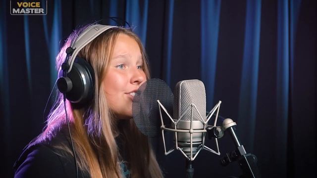 Виктория Косач - Dream On (муз. и сл. - Стивен Тайлер) смотреть онлайн