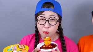 Круглосуточный магазин Пряная лапша TTeokbokki Мукбанг DONA