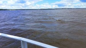На паромчике через Волгу