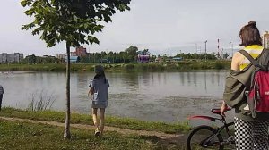 Иду до гостей, прошлась по парку Долгоозерный.