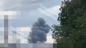 Пожар после прилета в Черноморске Одесской области.