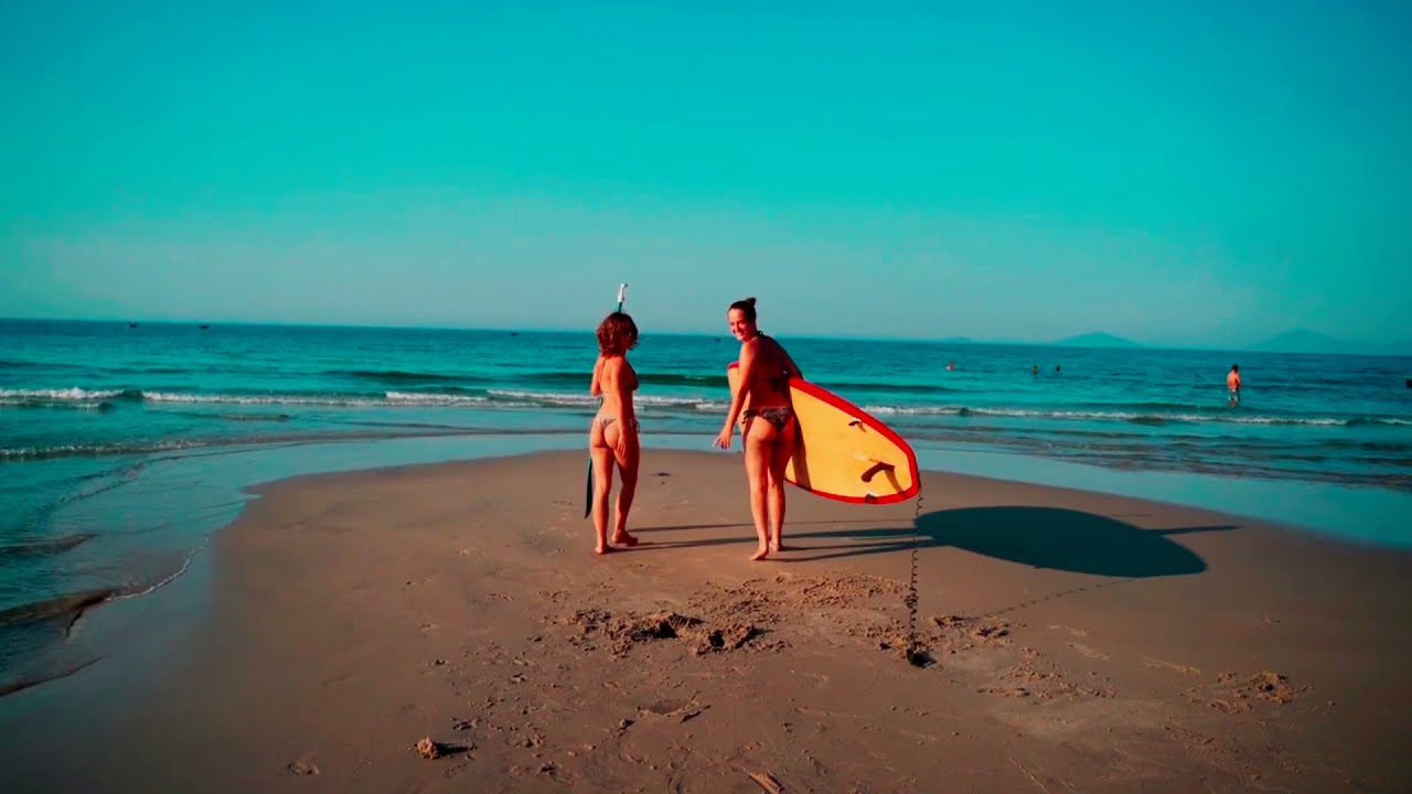 Girl and Beech Пляж и девушки ! релакс музыка .Новинка хит 2021 смотреть онлайн