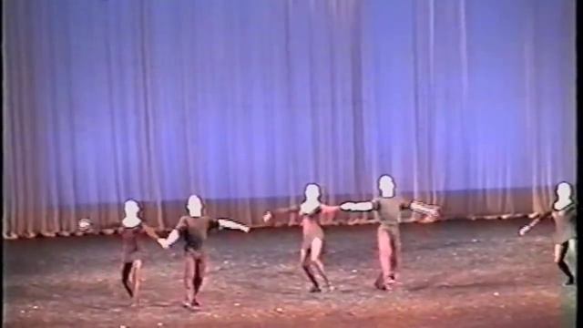 Фрагмент из оперы «Иван Сусанин» Краковяк Характерный танец (педагог Л.А.Гусева) - семинар ГАСК 2002 смотреть онлайн