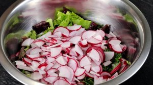 Обалденно Вкусный САЛАТ из самых Простых продуктов! ЭТОТ Салат БЕСПОДОБЕН! Готовлю Через День!