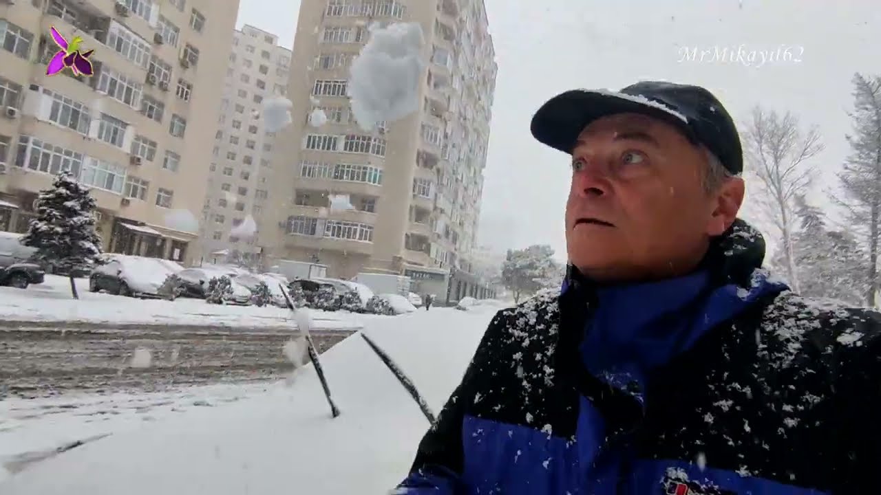 Снег, город почти ослеп. Снег, красок на свете нет. Есть только белый цвет. 14.01.24. 09:30 Баку смотреть онлайн