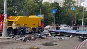 Несколько человек госпитализировали после ДТП с автобусом в Москве.