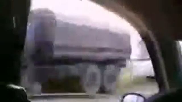 Луганск. Военная техника идет к городу смотреть онлайн