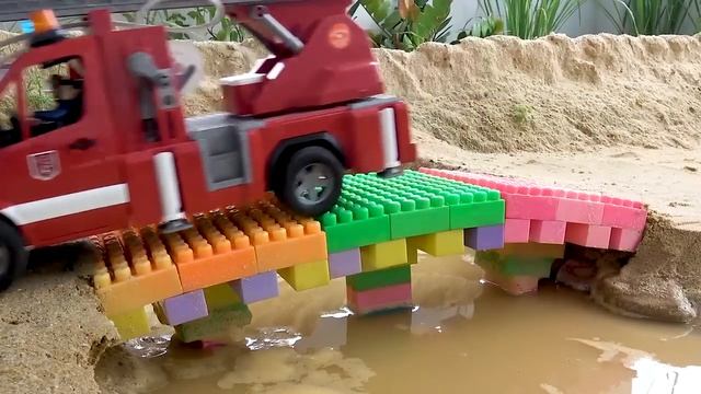 Влад и Никита Vlad and Nikita-Bridge Construction Vehicles, Concrete Dump Truck смотреть онлайн