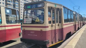 Трамвай 5007 уезжает с остановки Станция метро Удельная