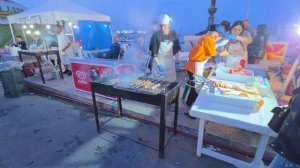 Крупнейший фестиваль уличной еды в Бари, Италия