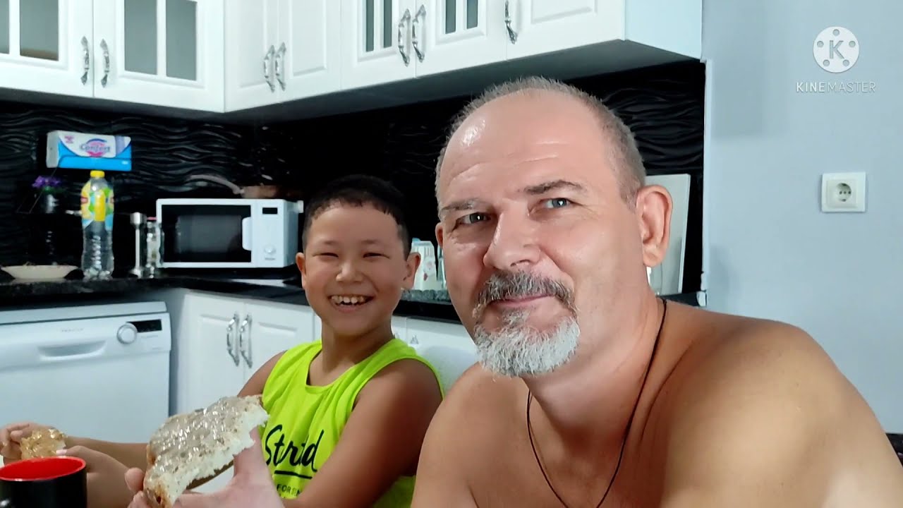 Ребята танцуют за завтраком! Едут на тренировку! Пьем витамины! Хотим перевести Мишу в турецкую школ смотреть онлайн