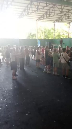 я до сих пор в лагере