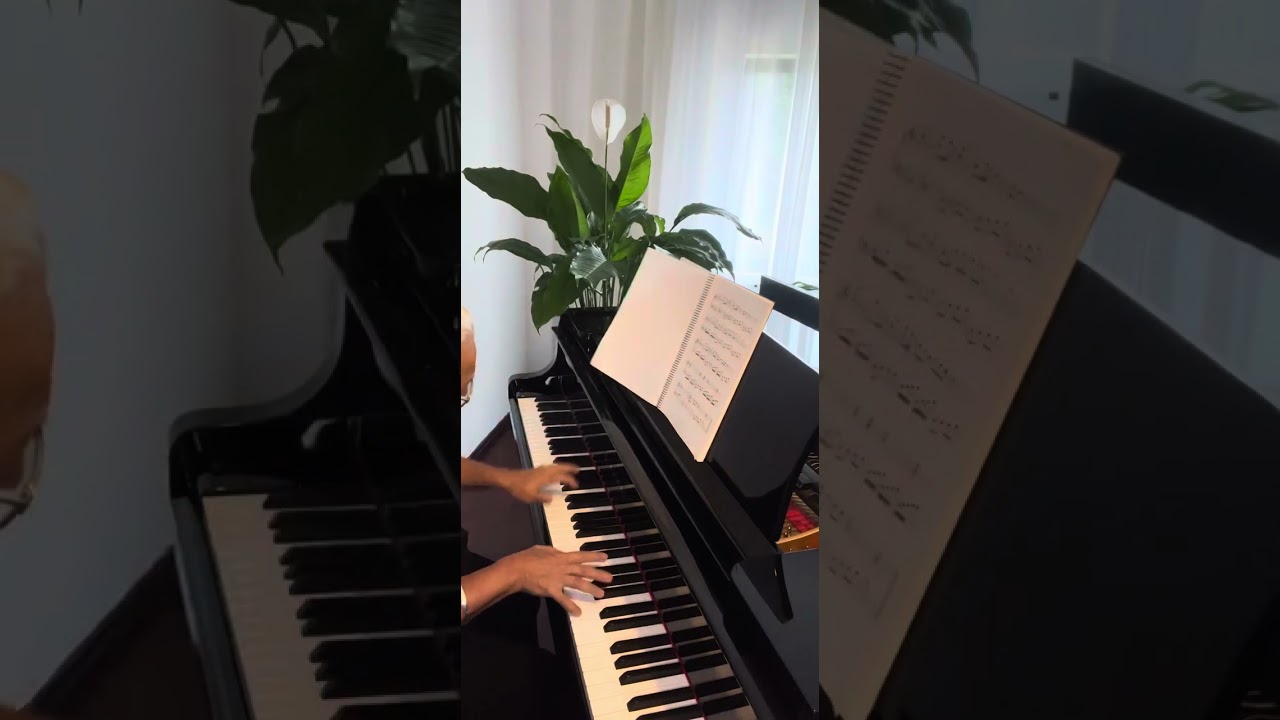 Elena Davis Walk in the clouds Прогулка в облаках #piano #musica #pianoalla #piano education смотреть онлайн