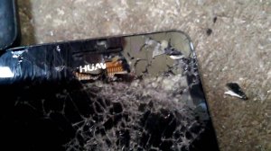 Разбиваем телефон huawei просто в щепки