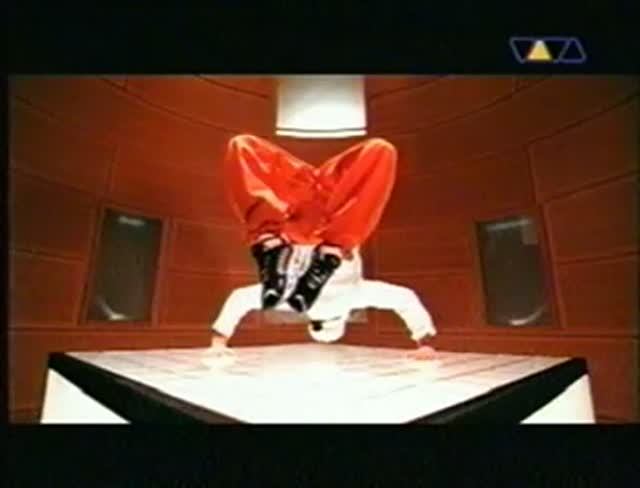 Flying Steps - We are Electric смотреть онлайн