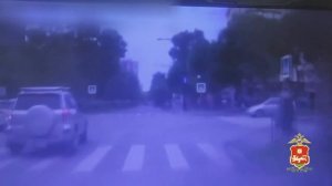 Сотрудники ГАИ сопроводили в медучреждение почувствовавшую себя плохо пассажирку автомобиля