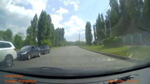 Воронеж: Злостное нарушение ПДД из-за очереди на бензин..