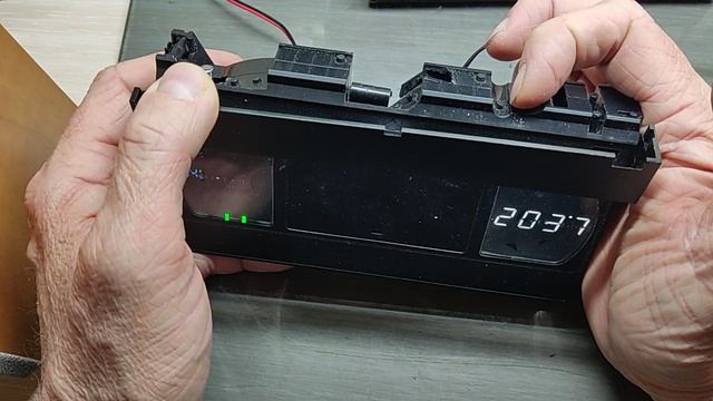 VHS (2) USB/mSD/FM/Bluetooth/Remote control/Power bank. смотреть онлайн