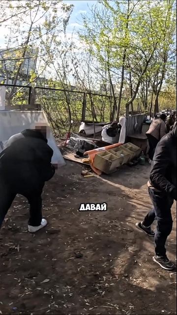 ФАРА ЗАСТУПИЛСЯ ЗА БЕЗДОМНЫХ