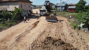 Powerful Komatsu D21⧸D31 Bulldozer Pushing Mud and Leveling Rural Road Like a Pro