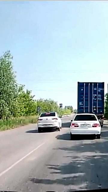 Обгон на жд переезде