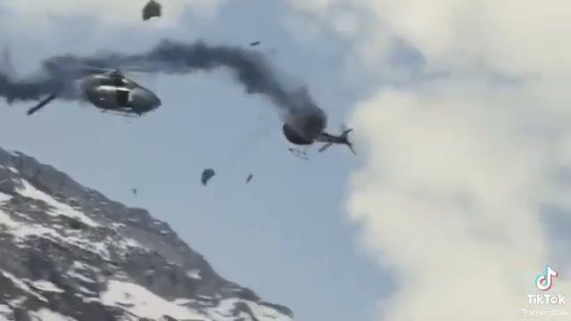 Том Круз и Его Трюки Сцена с Вертолётом🔥 смотреть онлайн