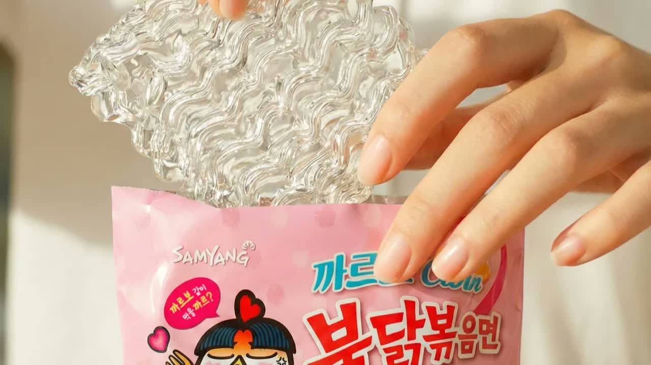 АСМР Отдых Приготовление стакана Булдак Карбонара Рамен 🍜✨ смотреть онлайн