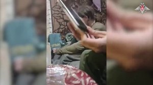 НАШИ бойцы продолжают эвакуацию мирных жителей из освобожденной Константиновки в ДНР❤️🇷🇺