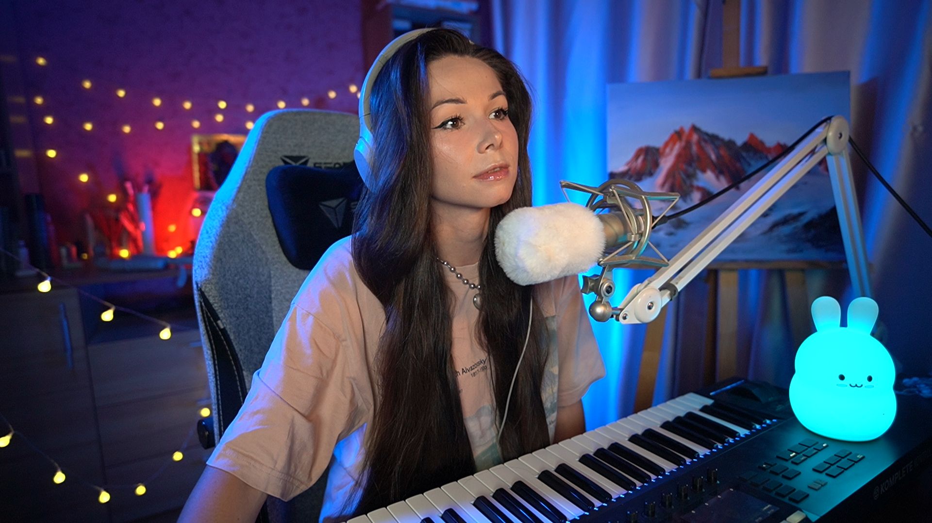 🎹 Беседуем и поём под фортепиано 🎹 ✅https://dalink.to/alice_noire смотреть онлайн
