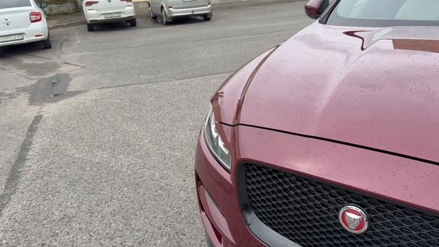Jaguar F-Pace 2016 2.0 AT смотреть онлайн