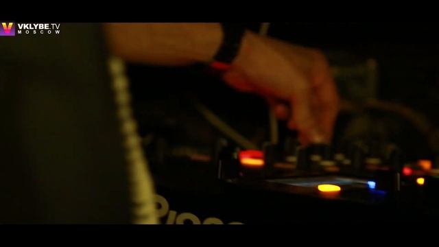 The Artist - ХЗ: Хамиль и Змей смотреть онлайн