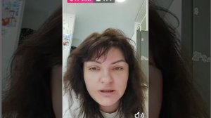 Гнидята, за вами следят.