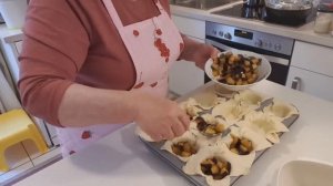 Слоенные мешочки со сливой!  Домашняя еда Кухня Рецепты  #еда