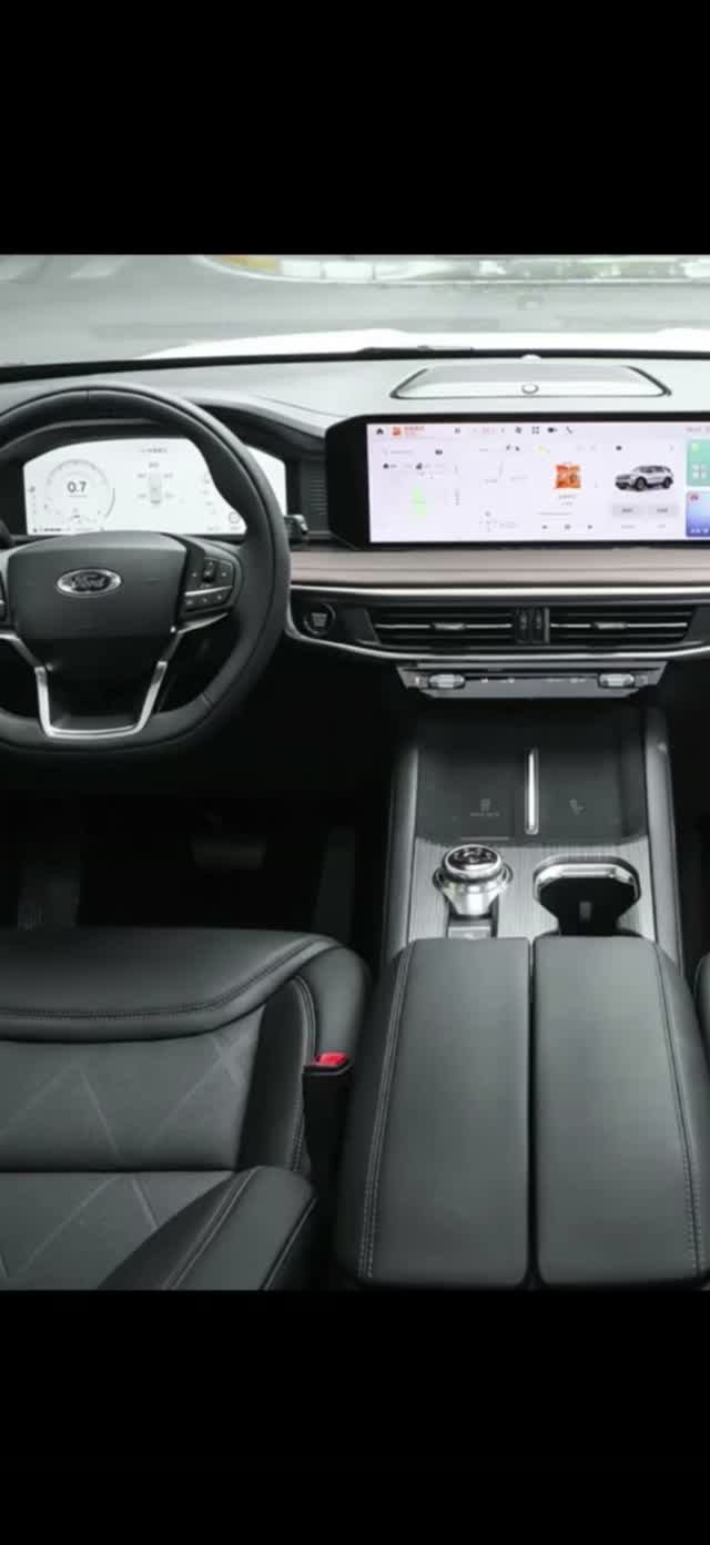 Ford Explorer 2026г. смотреть онлайн