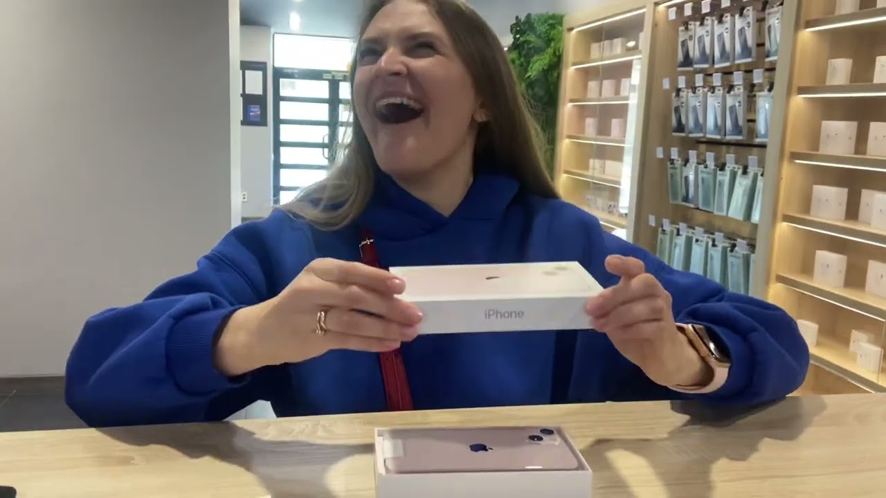 Распаковка iPhone 13 128 GB Pink в магазине Rus.Market смотреть онлайн