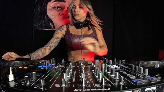 GUZOVA Podcast 27 4k Melodic Techno DJ Set 2026 Live Mix [Progressive House • Melodic Techno] смотреть онлайн