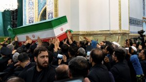 Сорок миллионов человек пришли на церемонию прощания с Али Хаменеи в Иране