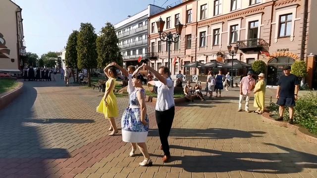 МАЛЕНЬКИЙ ЦВЕТОК Для Всех Поклонников! смотреть онлайн