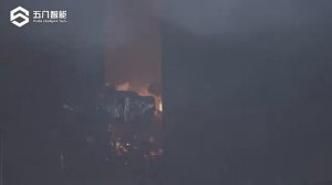 Бросили в самое пекло: китайский робопёс выжил в огне