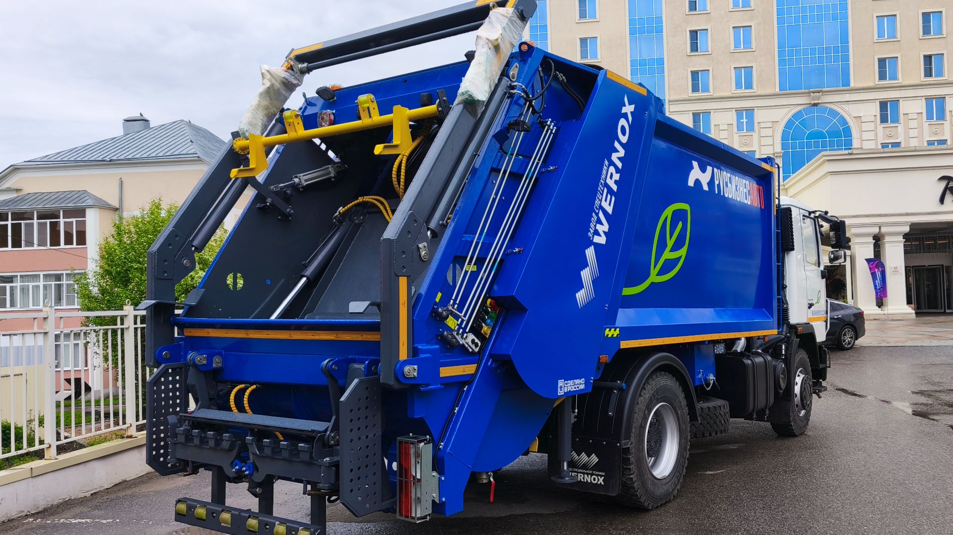 Мусоровоз Wernox МКЗ16П