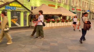 Вечерняя прогулка по центру Москвы 😍 Летние огни цветы и атмосфера