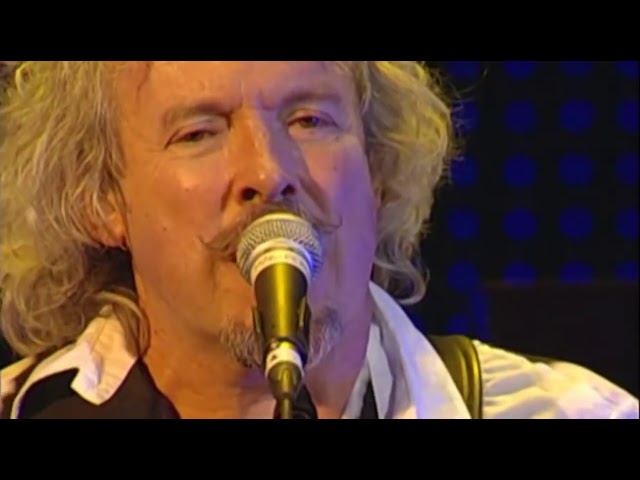 Машина Времени - Он был старше её (Live, "Машина Времени: 40", 2009) смотреть онлайн