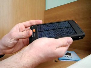 Аварийная зарядка с солнечной панелью, solar charger