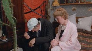 По пьянке закрутилось, и не выбирисся! Фрагменты из фильма «Любовь и голуби». 1984 г.