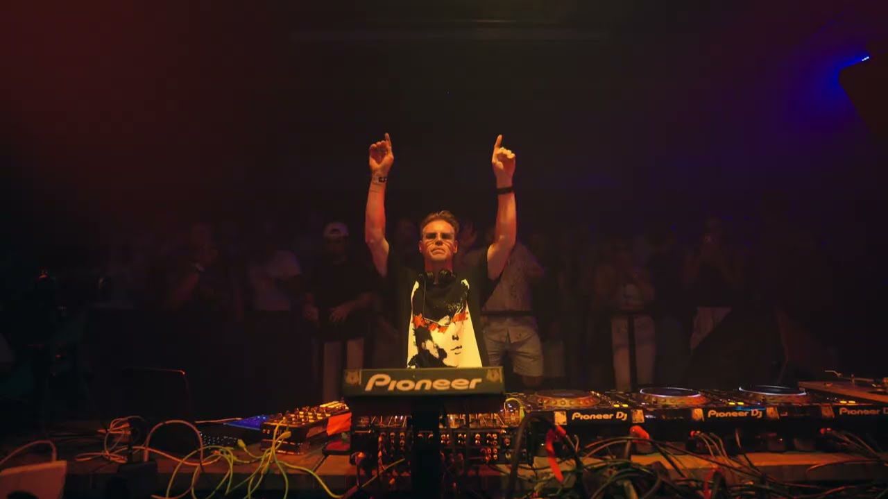 Йорис Ворн (Joris Voorn) - Live @ A Trip to Galaxy x Lofi Amsterdam [27.06.2026] смотреть онлайн