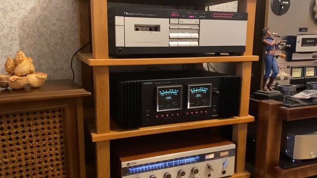 Onkyo M-8000 смотреть онлайн